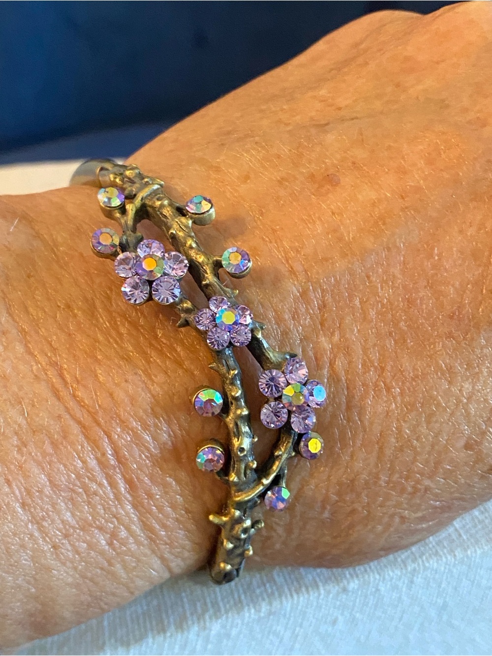 Antique Gold Tone Floral Branch Rhinestone Hinged Bracelet